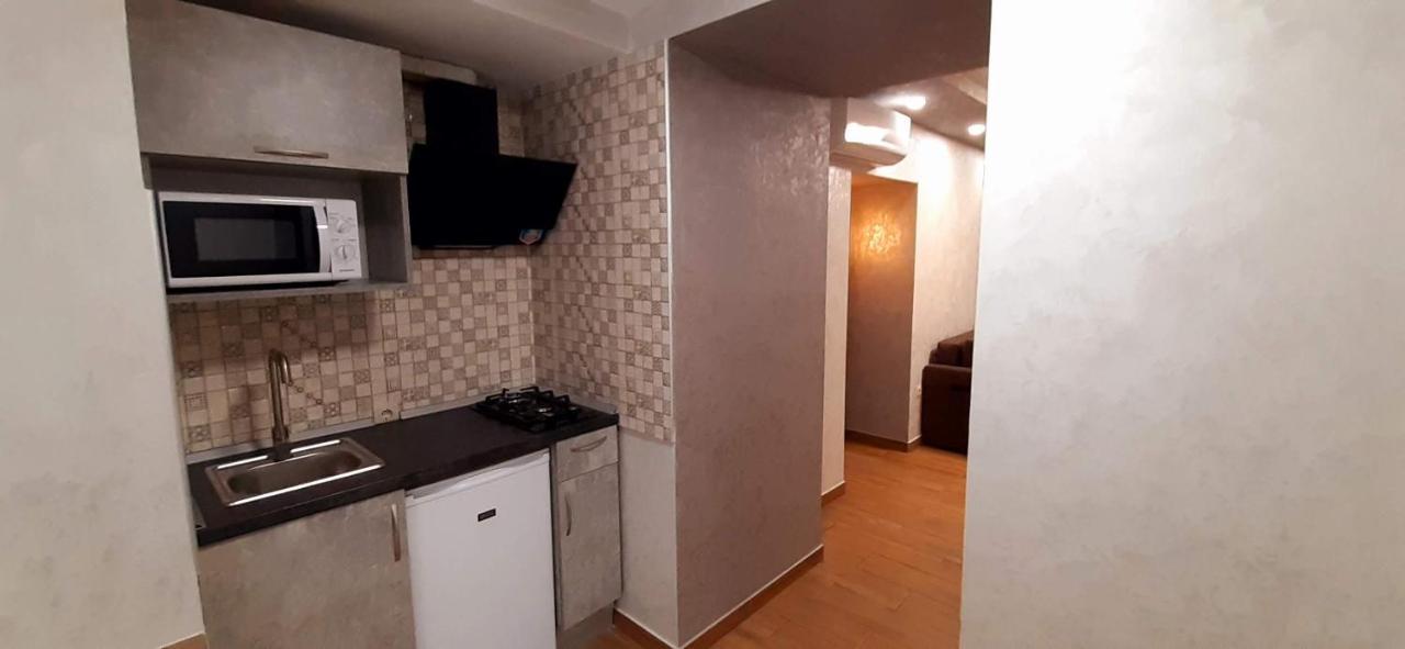 Греческая / Дерибасовская Apartment Одеса Екстериор снимка